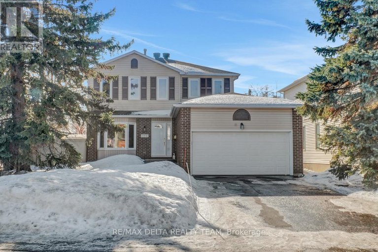 29436632/798-lalande-terrace/fallingbrookridgemount/ottawa/ontario/K4A2M4_1