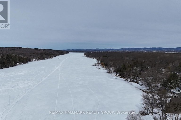 29465872/1236-bayview-drive/constance-bay/ottawa/ontario/K0A3M0_40