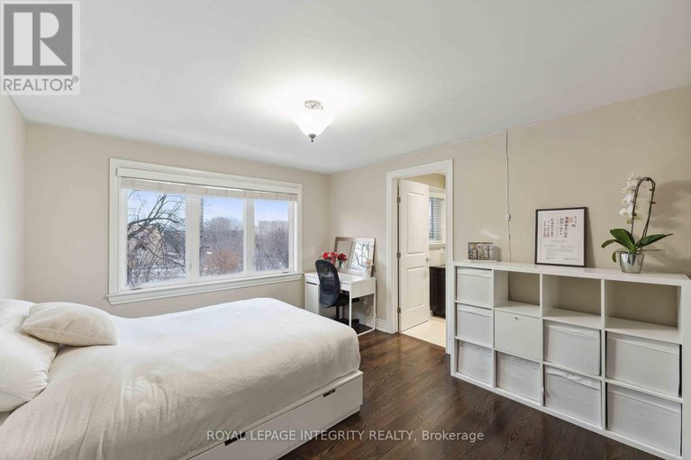 28616420/612-besserer-street/sandy-hill/ottawa/ontario/K1N6C9_23