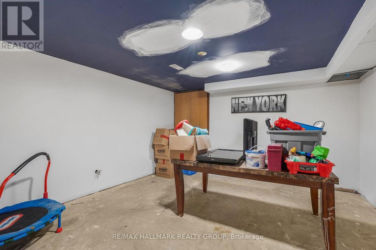 29017569/912-pattee-road-e/champlain-twp/champlain/ontario/K6A2R2_25