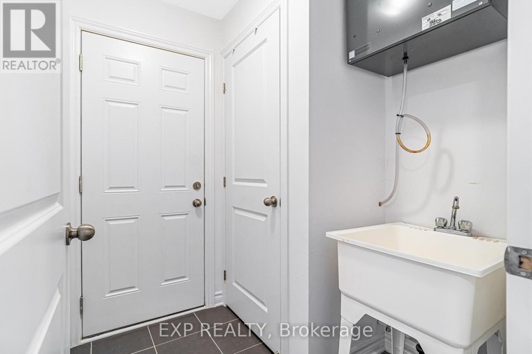 29383911/72-dun-skipper-drive/blossom-parkkemp-parkfindlay-creek/ottawa/ontario/K1X0E8_21