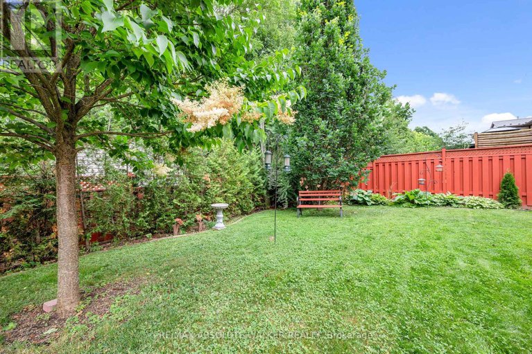 28654020/1866-robinwood-place/chapel-hill/ottawa/ontario/K1C6L7_44