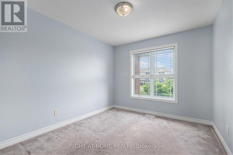 28489220/352-selene-way/avalon-east/ottawa/ontario/K4A0G6_17