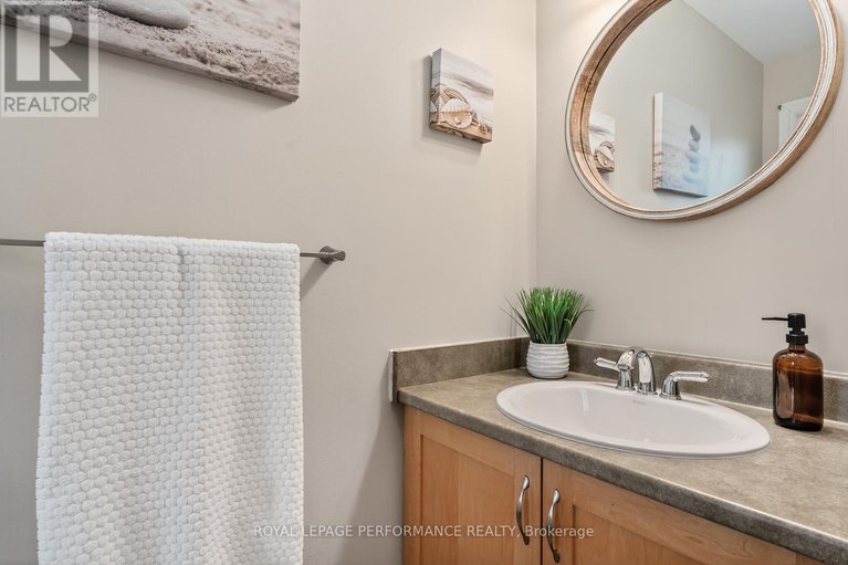 29590134/229-saddlesmith-circle/emerald-meadowstrailwest/ottawa/ontario/K2M2Z1_5