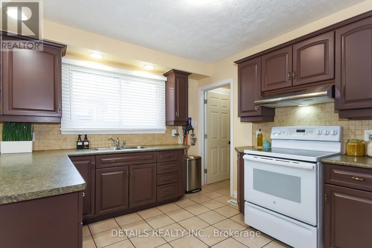 29661613/1222-field-street/bel-air-park/ottawa/ontario/K2C2R2_19