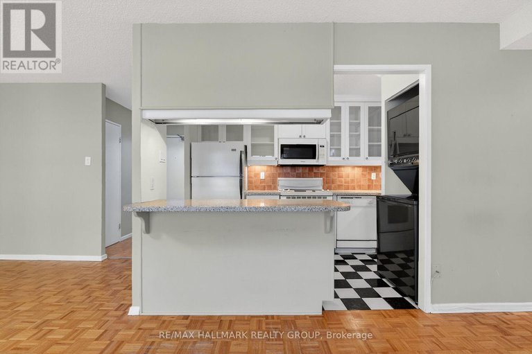 29161047/705-141-somerset-street-w/ottawa-centregolden-triangle/ottawa/ontario/K2P2H1_19