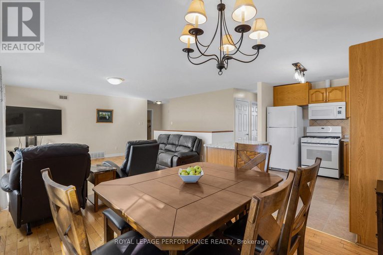29009681/40-lori-lane/chesterville/north-dundas/ontario/K0C2H0_25