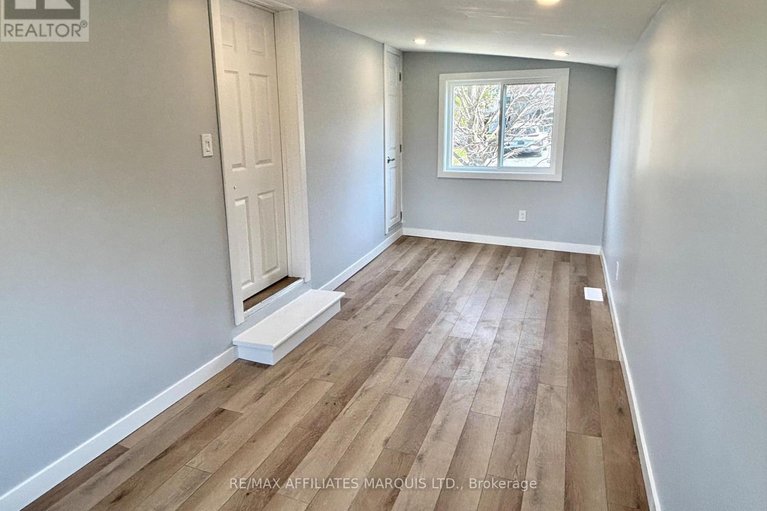 29639881/19-alexander-street-w/maxville/north-glengarry/ontario/K0C1T0_17