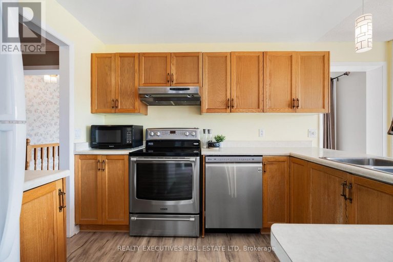 29601263/13178-froats-road/south-dundas-williamsburgh-twp/south-dundas/ontario/K0C1H0_10