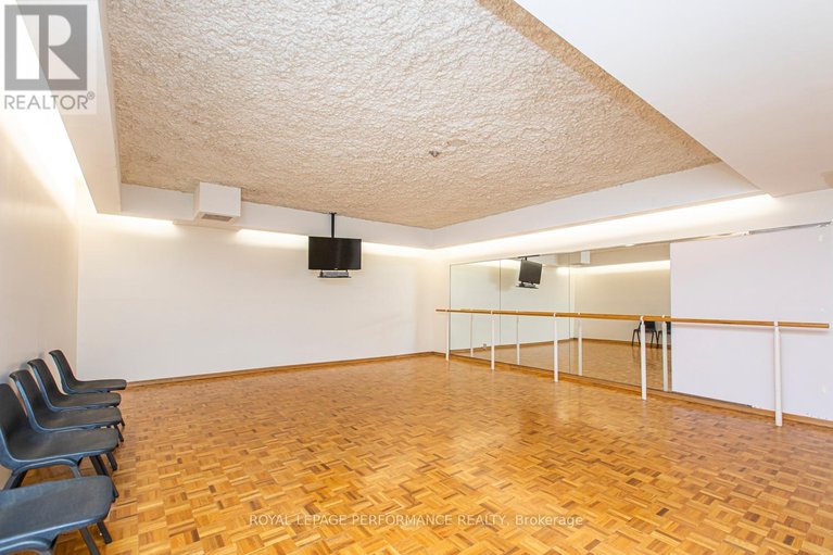 29480330/1512-2760-carousel-crescent/emerald-woodssawmill-creek/ottawa/ontario/K1T2N4_27