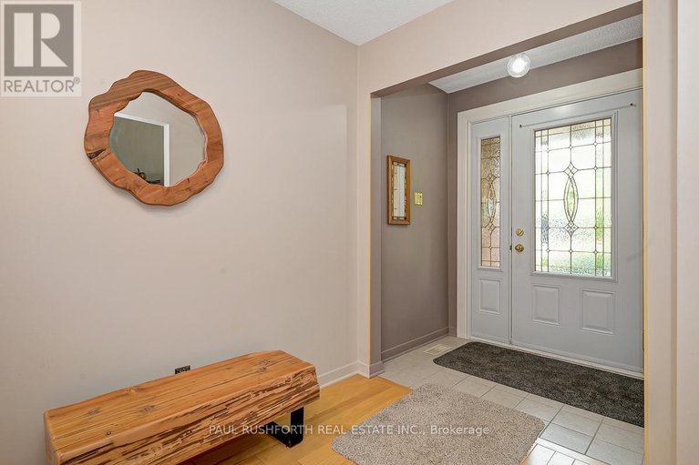 28886190/6351-viseneau-drive/chateauneuf/ottawa/ontario/K1C2G8_4