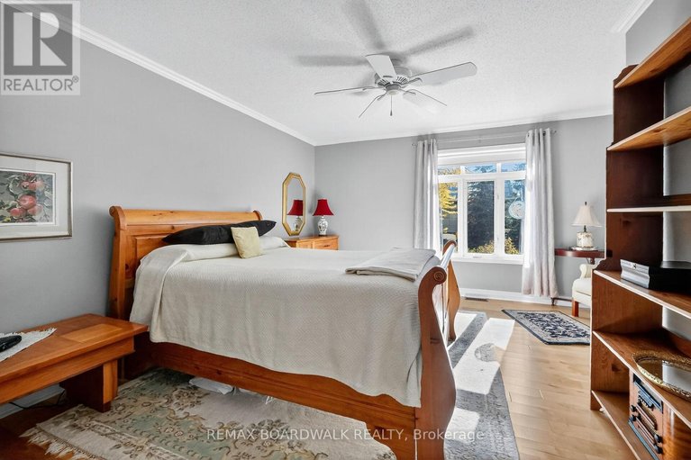 29678425/42-college-circle/castle-heights/ottawa/ontario/K1K4R8_21