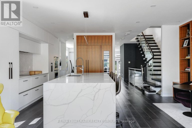 28843847/2154-rice-avenue/woodroffe/ottawa/ontario/K2A0C4_11