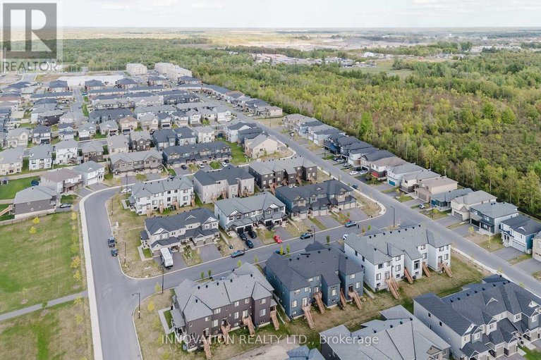 28861165/25-atop-lane/blossom-parkkemp-parkfindlay-creek/ottawa/ontario/K1X1G6_37