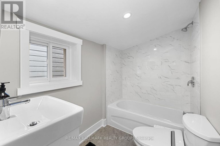 28836359/69-king-george-street/overbrookcastle-heights/ottawa/ontario/K1K1V4_14