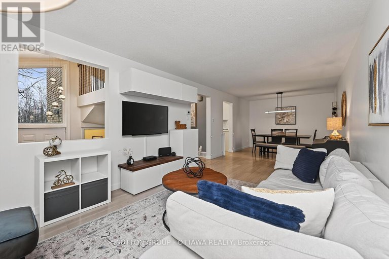 29116675/1-bayside-private/mooneys-bayriverside-park/ottawa/ontario/K1V9R3_11