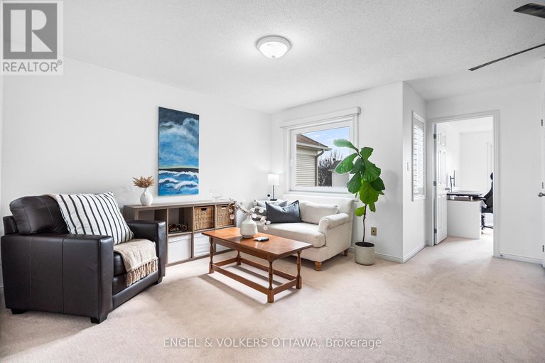 29548998/293-silbrass-private/stonebridge/ottawa/ontario/K2J5M6_20