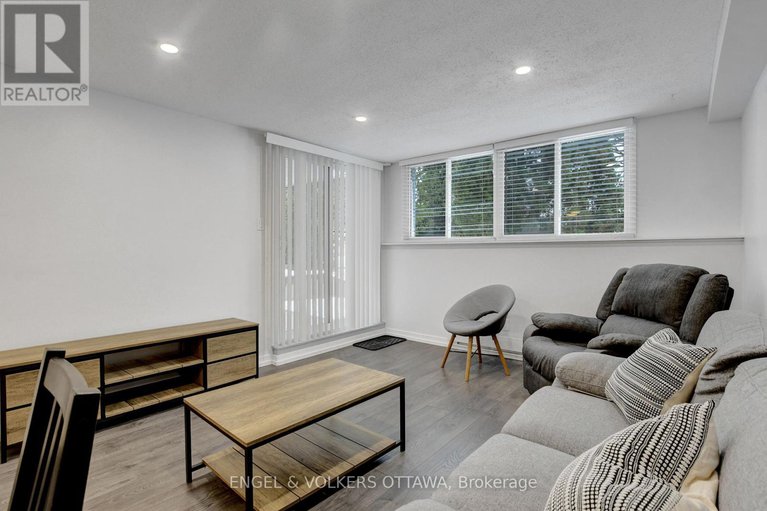 29269594/112-6532-bilberry-drive/orleans-wood/ottawa/ontario/K1C4N9_11