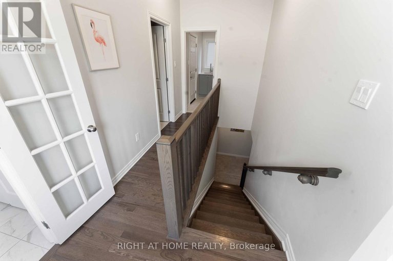 29564019/272-maygrass-way/remainder-of-stittsville-area/ottawa/ontario/K2S2K9_15