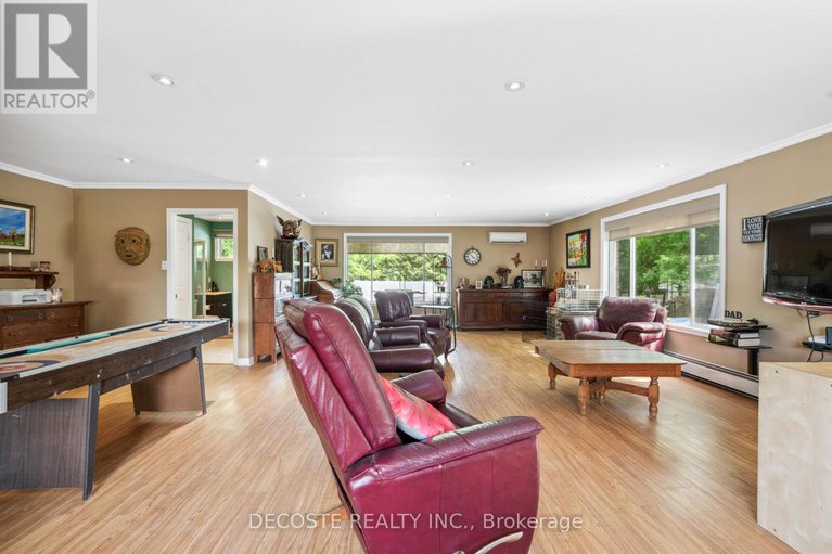 28517069/114-st-george-street-w/alexandria/north-glengarry/ontario/K0C1A0_22