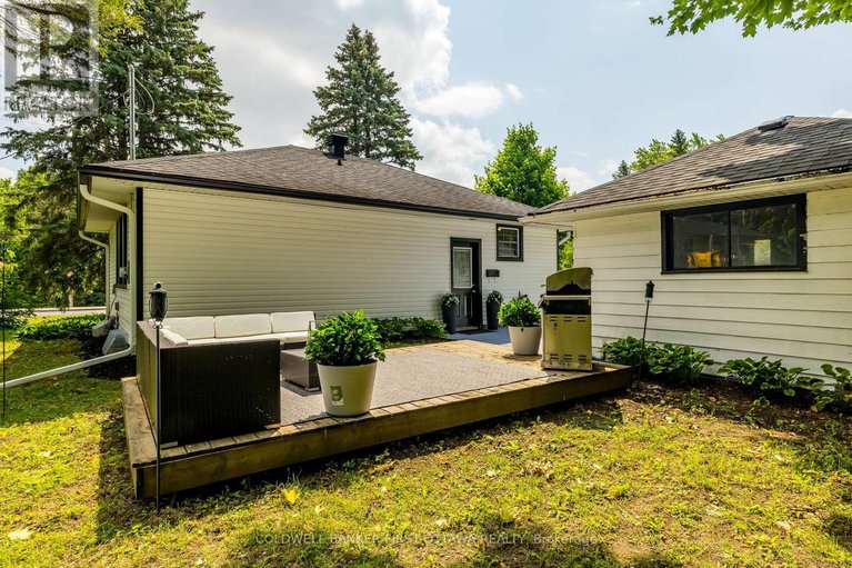 28584277/1-porter-street/stittsville-south/ottawa/ontario/K2S1P8_21