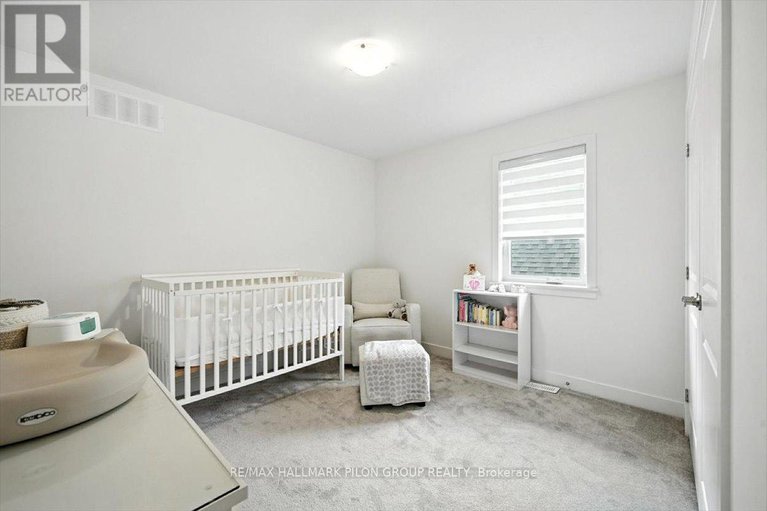 28971095/72-big-dipper-street/riverside-southgloucester-glen/ottawa/ontario/K4M0L8_15