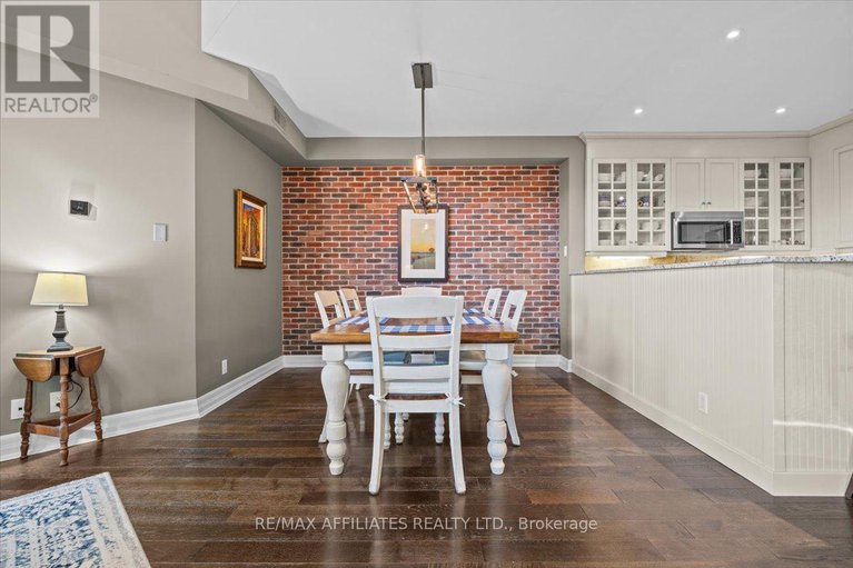 28976814/ph804-320-mcleod-street/ottawa-centre/ottawa/ontario/K2P1A3_9