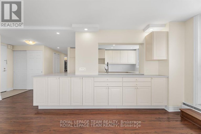28809753/2004-415-greenview-avenue/britannia/ottawa/ontario/K2B8G5_8