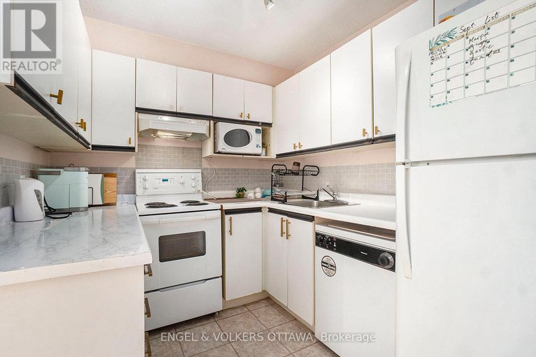 29567920/907-475-laurier-avenue-w/ottawa-centre/ottawa/ontario/K1R7X1_12