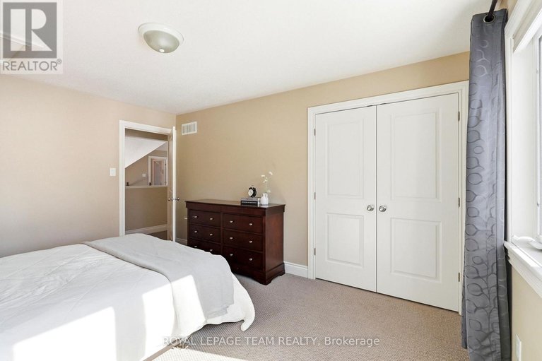 29451261/1196-old-carp-road/morgans-grantsouth-march/ottawa/ontario/K2W0H0_31