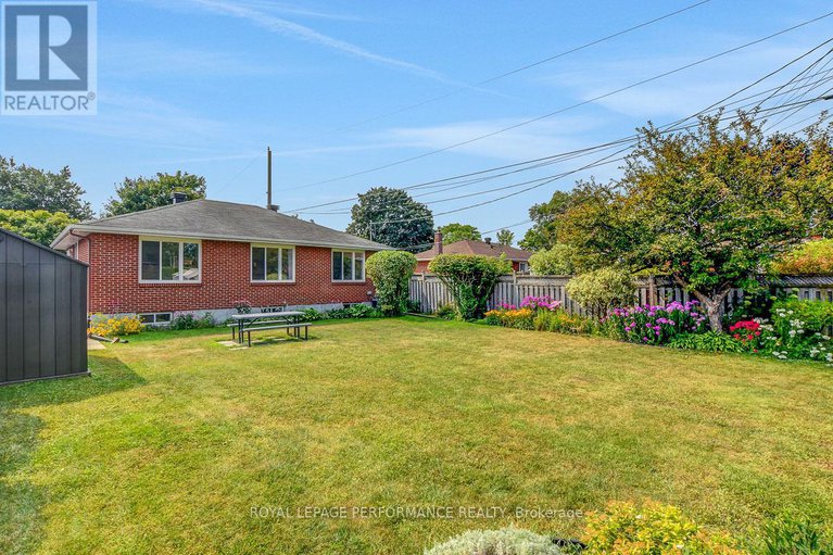 28697255/617-gardenvale-road/castle-heightsrideau-high/ottawa/ontario/K1K1E5_43