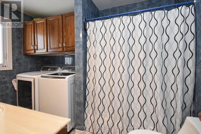 29278777/3329-navan-road/mer-bleuebradley-estatesanderson-park/ottawa/ontario/K1W0K7_11