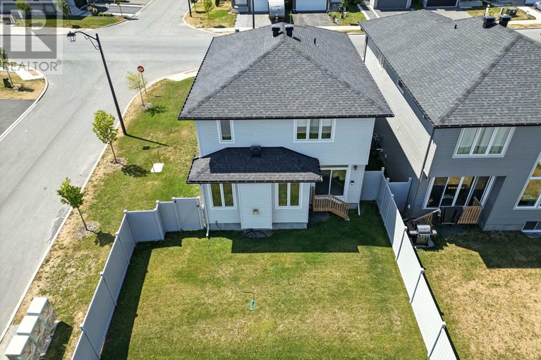 28799632/641-rouncey-road/emerald-meadowstrailwest/ottawa/ontario/K2V0P4_45