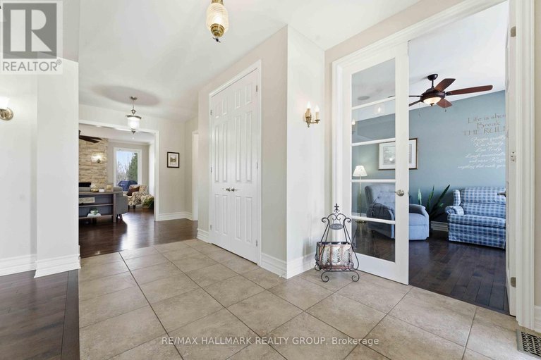 29399472/84-chanonhouse-drive/richmond/ottawa/ontario/K0A2Z0_4