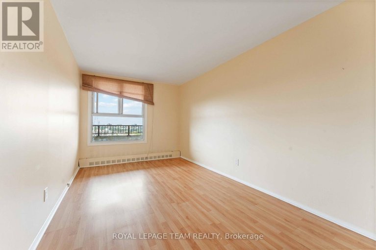 28568196/2005-1785-frobisher-lane/riverview-park/ottawa/ontario/K1G3T7_15