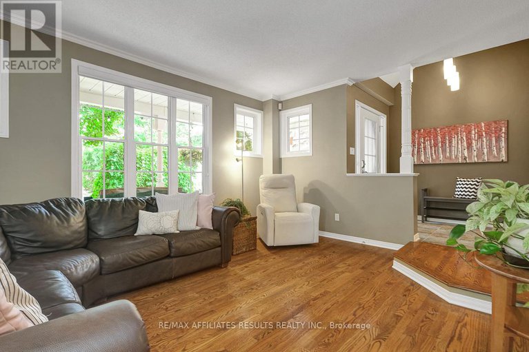 29353202/35-crantham-crescent/stittsville-central/ottawa/ontario/K2S1R2_6