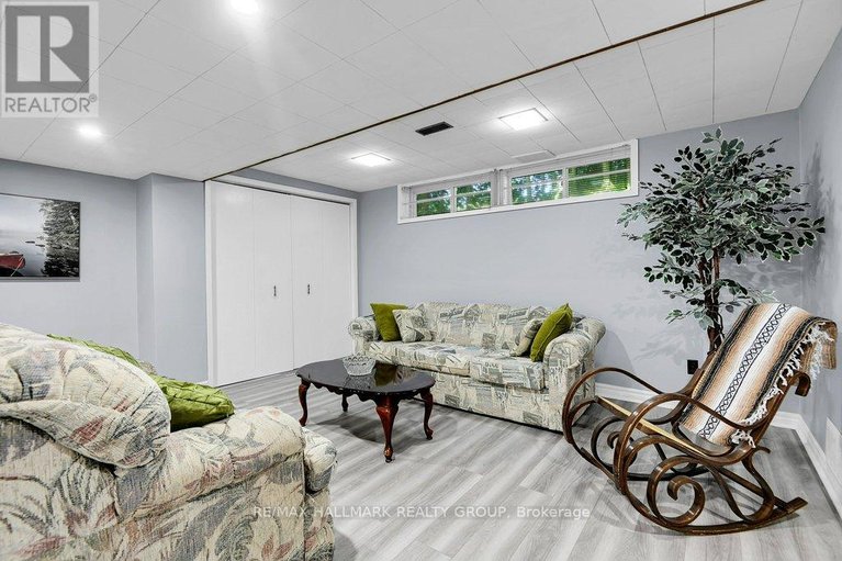 29444674/6-westdale-avenue/lakeview-park/ottawa/ontario/K2H5J3_52