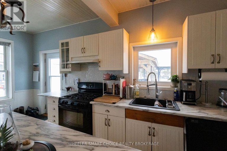 29234673/29-pine-street/ingleside/south-stormont/ontario/K0C1M0_12