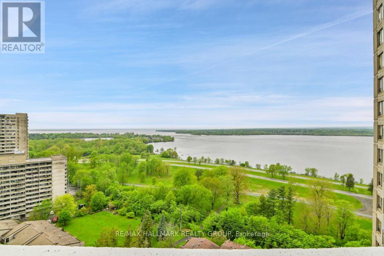 28331296/1808-1081-ambleside-drive/woodroffe/ottawa/ontario/K2B8C8_16