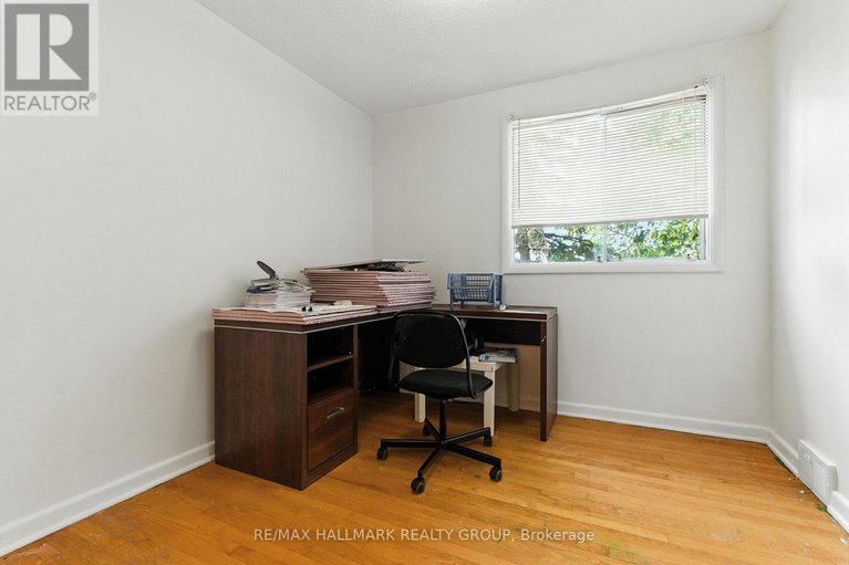 28647826/1127-maitland-avenue/copeland-park/ottawa/ontario/K2C2B8_22