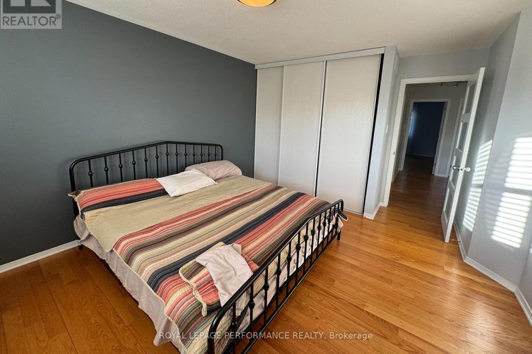 28579917/164-copperwood-street/convent-glen-north/ottawa/ontario/K1C7S3_23