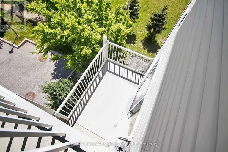 28386719/60-674b-chapman-mills-drive/strandherd/ottawa/ontario/K2J3V2_35