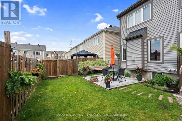 28482187/111-santolina-street/stittsville-north/ottawa/ontario/K2S0W9_32