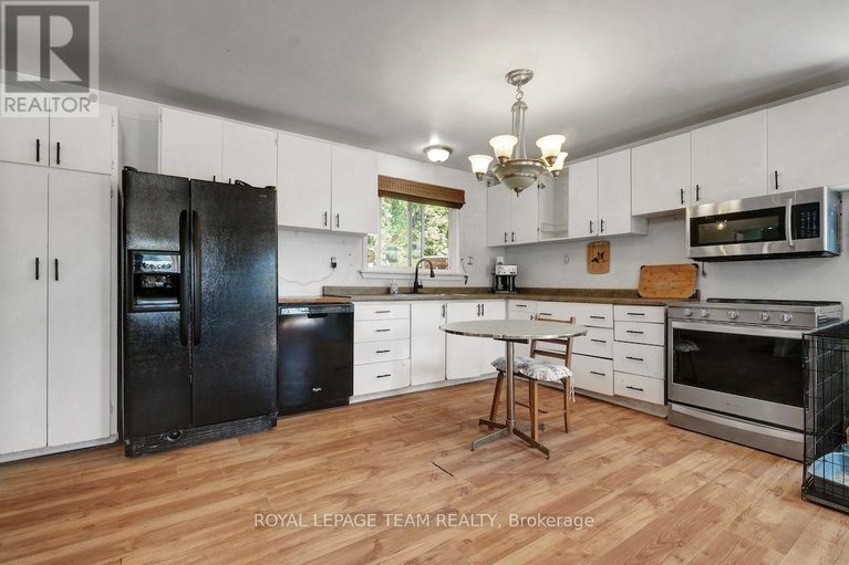 28773548/5684-mccrea-road/augusta-twp/augusta/ontario/K0E1T0_12