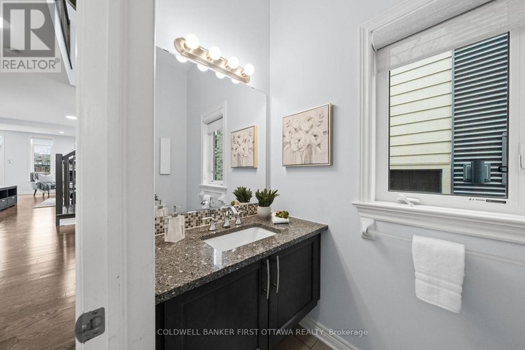 29624464/206-ancaster-avenue/woodroffe/ottawa/ontario/K2B5B3_15