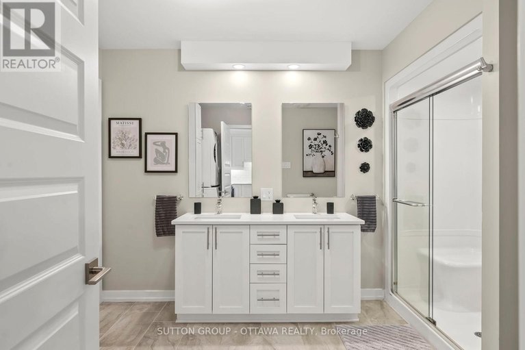 29586662/294-308-masters-lane/town-of-rockland/clarence-rockland/ontario/N1A2W1_26