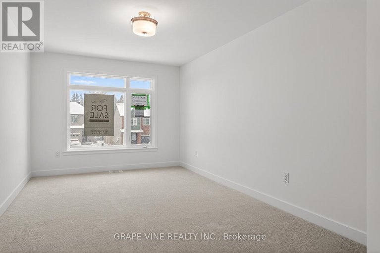 29267393/445-haresfield-court/riverside-southgloucester-glen/ottawa/ontario/K4M0B6_24