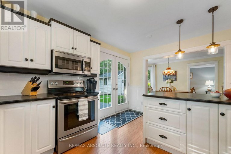 28504538/813-archibald-street/mcnabbraeside-twps/mcnabbraeside/ontario/K0A1G0_19