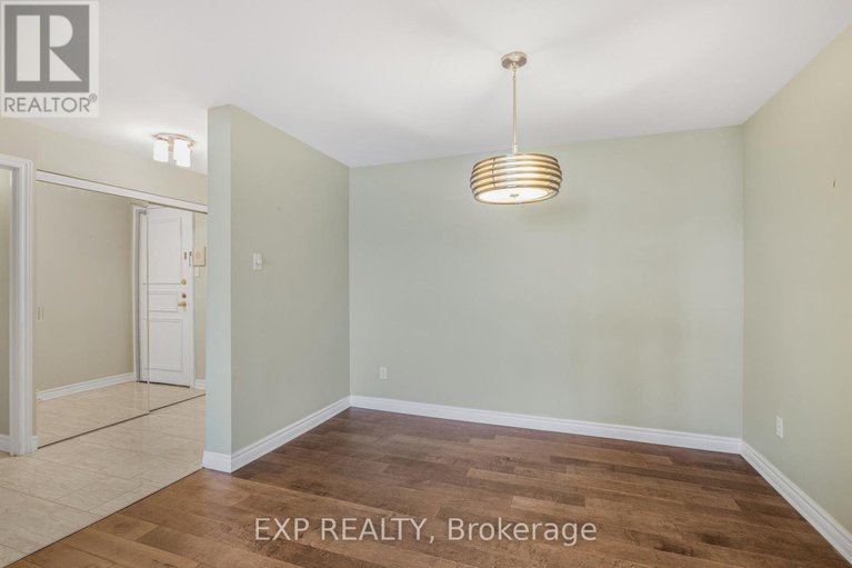 29241124/1501-1081-ambleside-drive/woodroffe/ottawa/ontario/K2B8C8_18