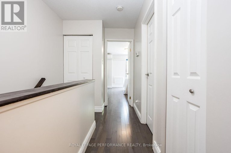 28358632/233-mart-circle/manor-park/ottawa/ontario/K1K4K2_26